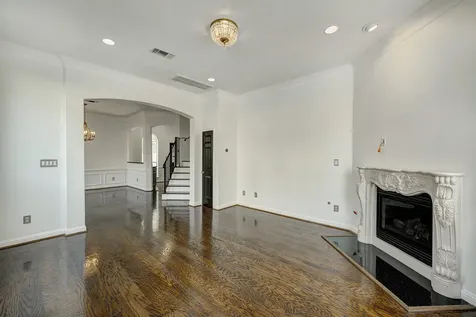 5207 Blossom Street Houston TX 77007