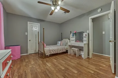 100 W Rainbow Ridge Circle The Woodlands TX 77381