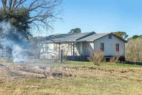10802 County Road 203 Plantersville TX 77363