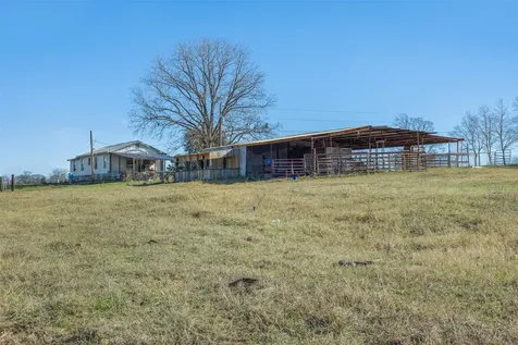 10802 County Road 203 Plantersville TX 77363