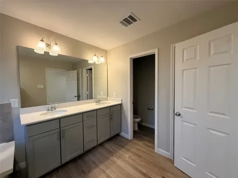 17142 Wilthorne Colony Court Houston TX 77084