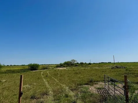 1993 Fm 2761 Cat Spring TX 78933