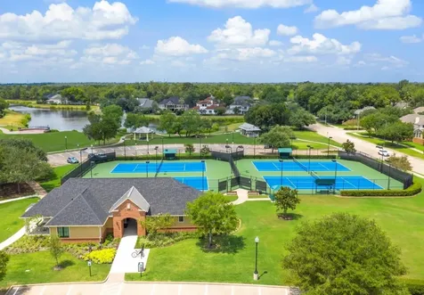 10902 Crescent Spring Drive Missouri City TX 77459
