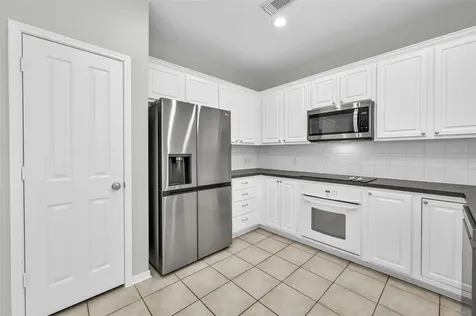 86 N Apple Springs Circle The Woodlands TX 77382