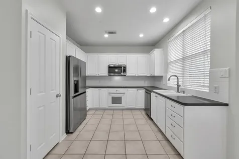 86 N Apple Springs Circle The Woodlands TX 77382