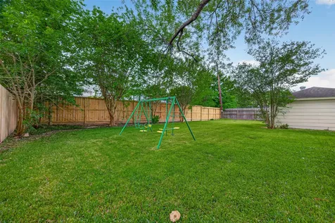 11007 Tupper Lake Drive Houston TX 77042