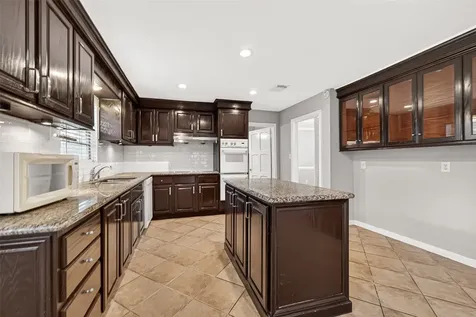 11007 Tupper Lake Drive Houston TX 77042