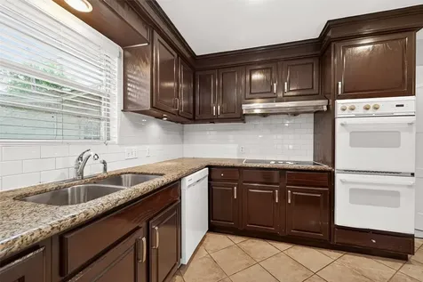11007 Tupper Lake Drive Houston TX 77042