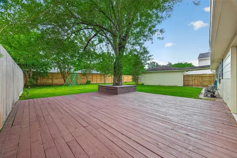 11007 Tupper Lake Drive Houston TX 77042