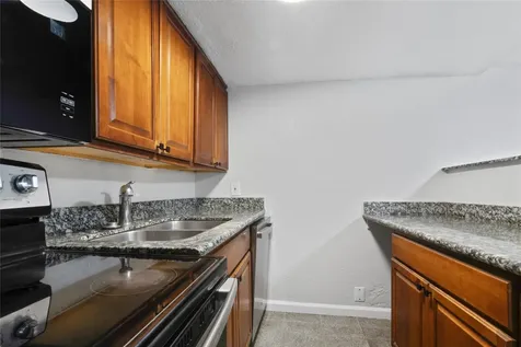 2507 37th Street B Galveston TX 77550