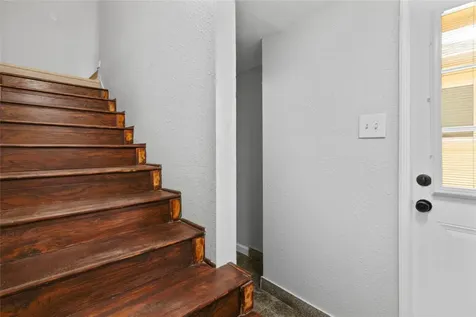 2507 37th Street B Galveston TX 77550