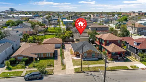2507 37th Street B Galveston TX 77550