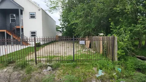 6745 Madrid Street Houston TX 77021