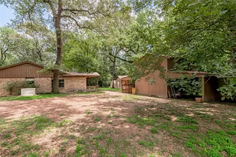 118 Pine Ridge Lane Huntsville TX 77340