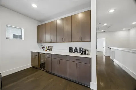309 Peden Street Houston TX 77006
