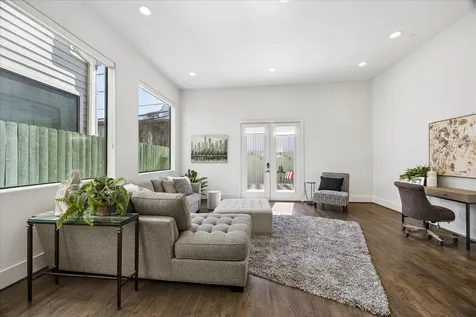 309 Peden Street Houston TX 77006