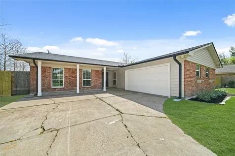 303 Rachael Lane Friendswood TX 77546