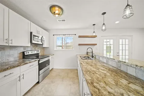 303 Rachael Lane Friendswood TX 77546
