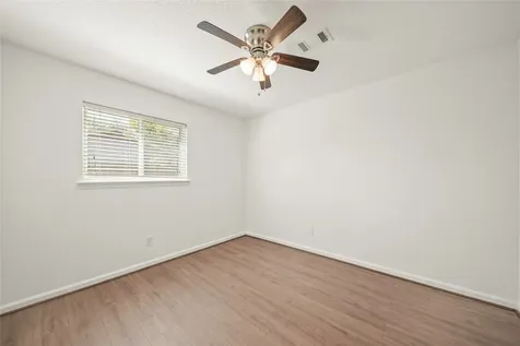 303 Rachael Lane Friendswood TX 77546