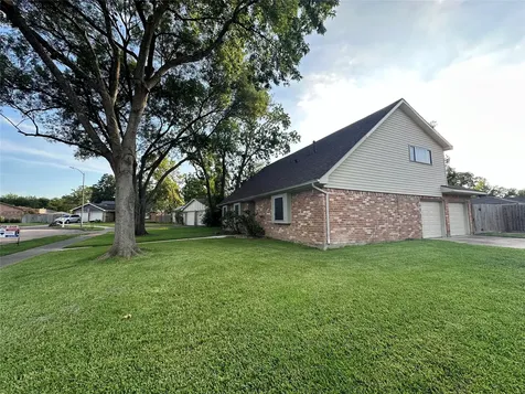 1937 Arcadia Drive Sugar Land TX 77498