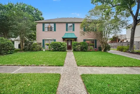1623 Lake Bluff Drive El Lago TX 77586
