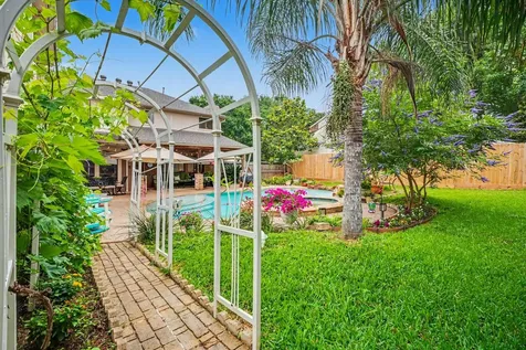 1623 Lake Bluff Drive El Lago TX 77586