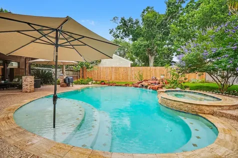 1623 Lake Bluff Drive El Lago TX 77586
