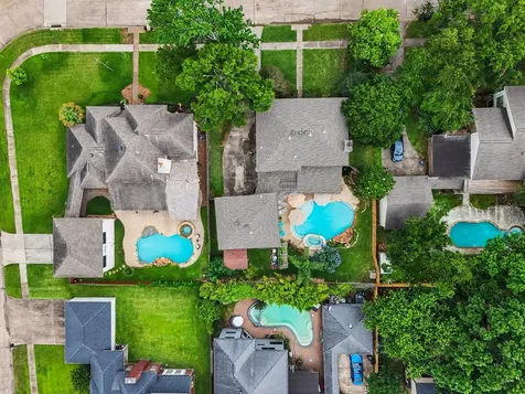 1623 Lake Bluff Drive El Lago TX 77586