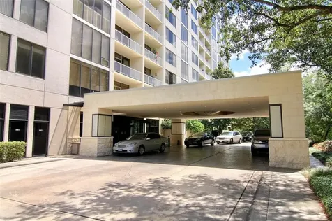 121 N Post Oak Lane 205 Houston TX 77024