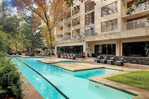 121 N Post Oak Lane 205 Houston TX 77024