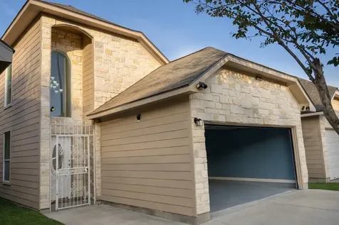 10904 Panther Court Houston TX 77099