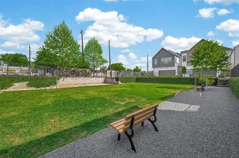 315 Cyclamen Street Houston TX 77018
