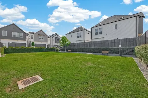 315 Cyclamen Street Houston TX 77018
