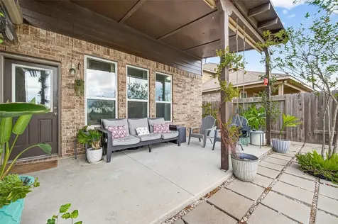 2723 Fawn Mountain Drive Fresno TX 77545