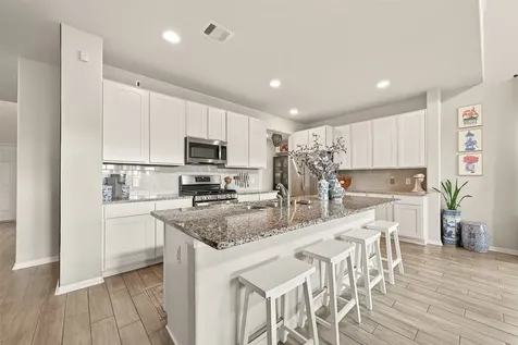 2723 Fawn Mountain Drive Fresno TX 77545