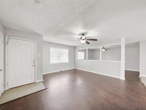 3006 14th Avenue N Texas City TX 77590
