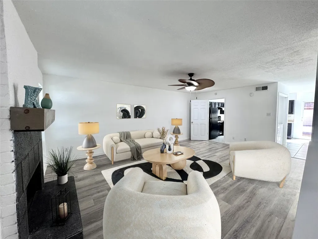 9901 Sharpcrest Street M6 Houston TX 77036