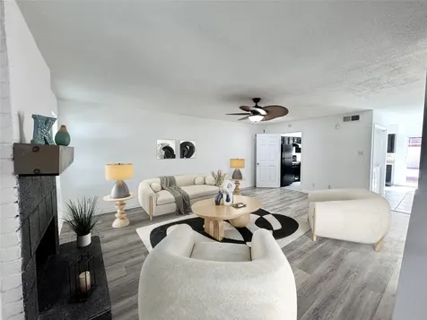 9901 Sharpcrest Street M6 Houston TX 77036