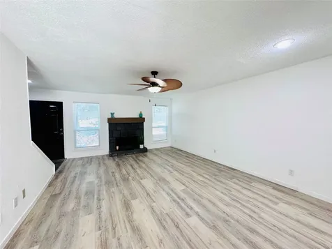 9901 Sharpcrest Street M6 Houston TX 77036