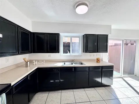 9901 Sharpcrest Street M6 Houston TX 77036