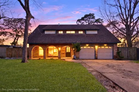 4308 Meadow Glenn Drive Dickinson TX 77539