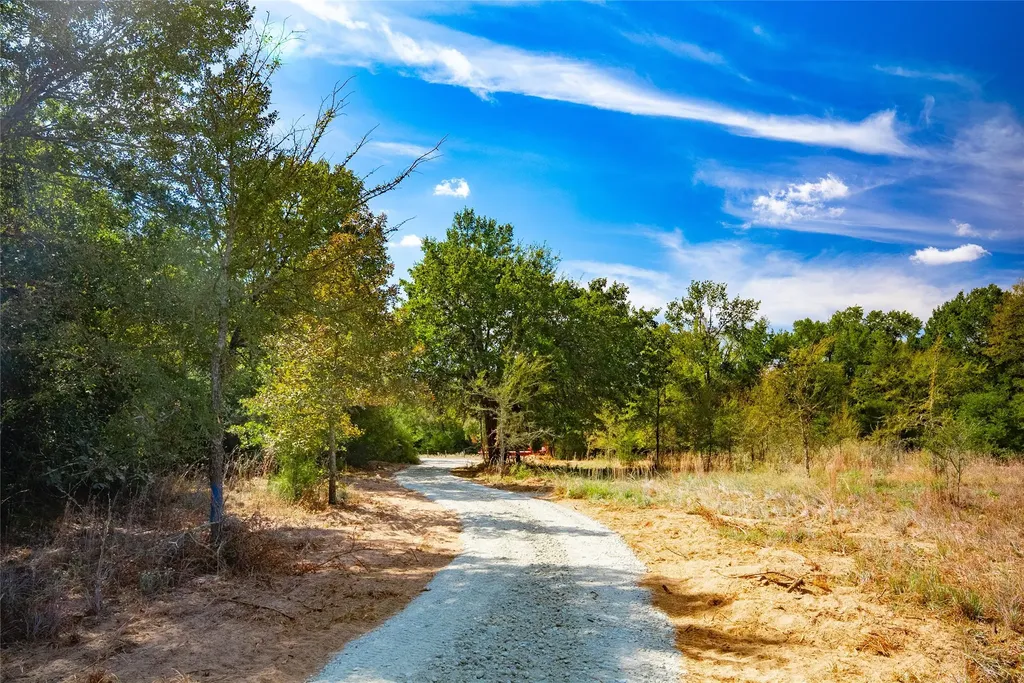 12556 Red Hill Road Hearne TX 77859