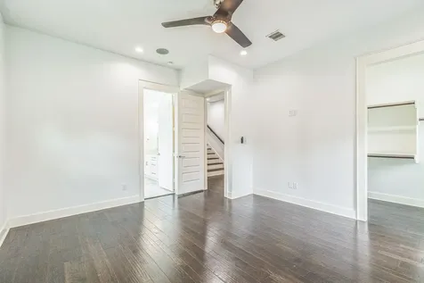 1032 W 21st Street Houston TX 77008