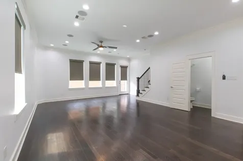 1032 W 21st Street Houston TX 77008
