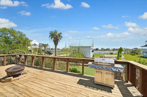 1009 3rd Street Seabrook TX 77586