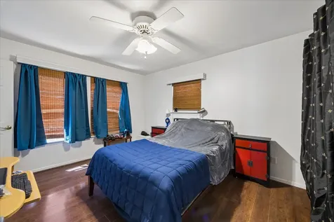 1009 3rd Street Seabrook TX 77586
