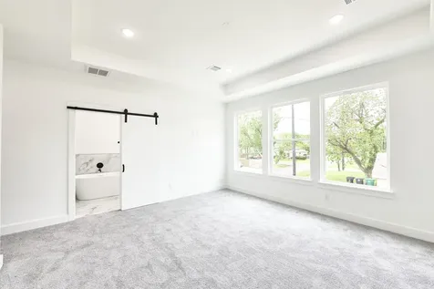 5123 Larkspur Street D Houston TX 77033