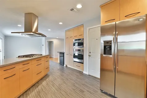 2427 Willowby Drive Houston TX 77008