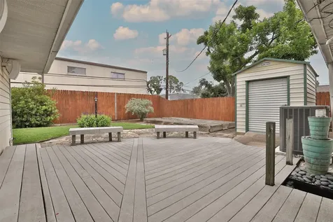 2427 Willowby Drive Houston TX 77008
