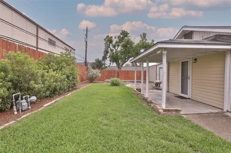 2427 Willowby Drive Houston TX 77008